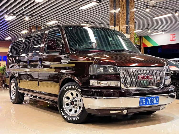 GMC Savana 2015 5.3L AWD Executive Edition