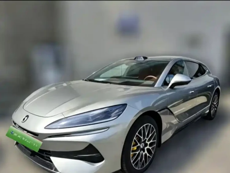 Denza Z9GT 2026 Model Yi San Fang Flash Charge Honor Edition