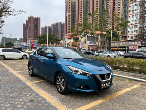 Nissan Bluebird 2016 1.6L CVT Cool Edition