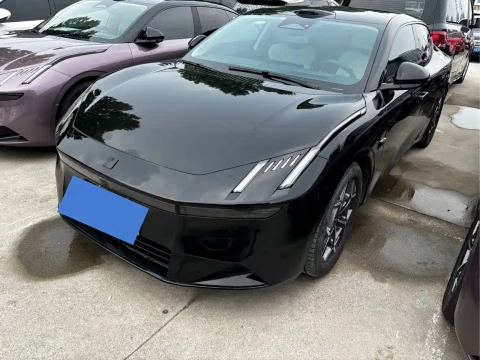 Lynk &amp; Co 10 EM-P 2025 Facelift 240 AWD Ultra