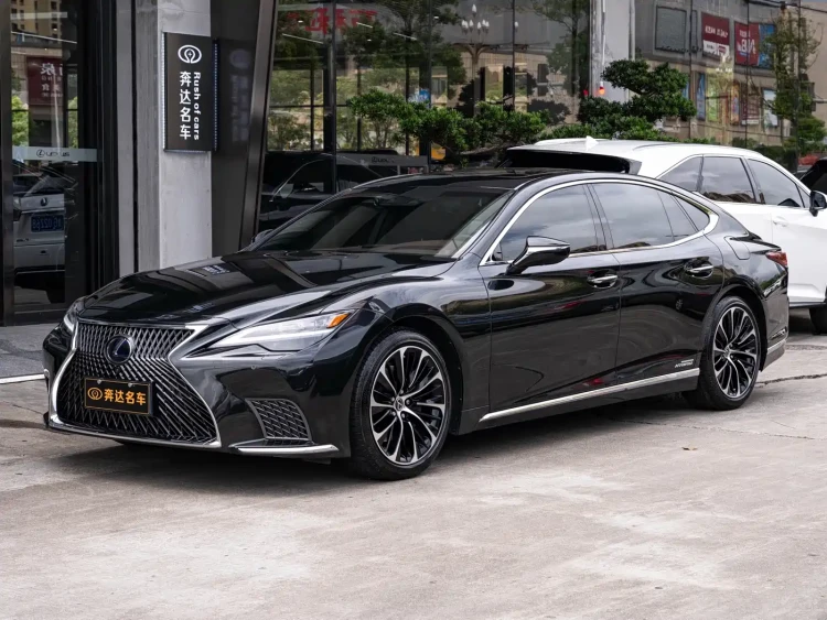 Lexus LS 2021 500h Executive Edition