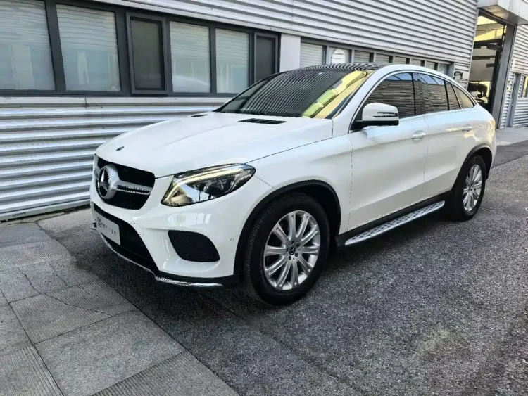 Mercedes-Benz GLE Coupe 2018 GLE 320 4MATIC Coupe SUV