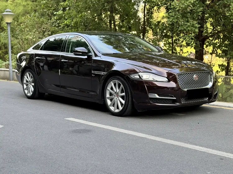 Jaguar XJ 2016 XJL 3.0 SC 4WD Panorama Business Edition
