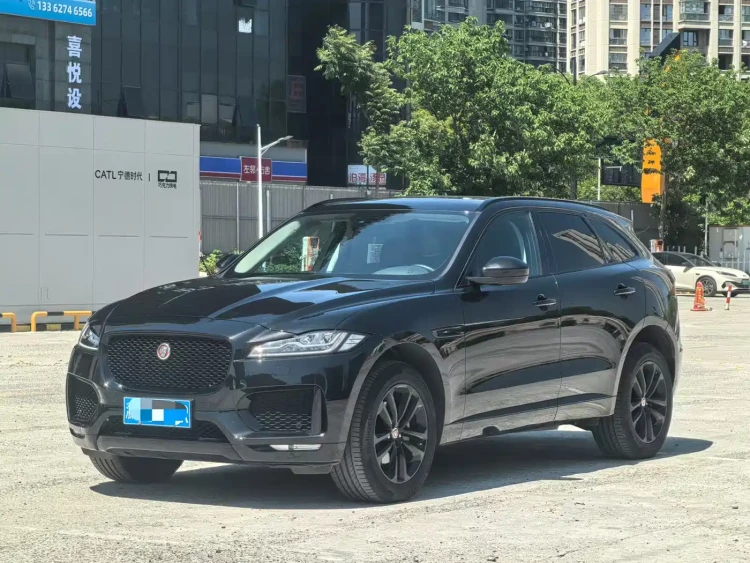 Jaguar F-PACE 2020 2.0T R-Dynamic SE