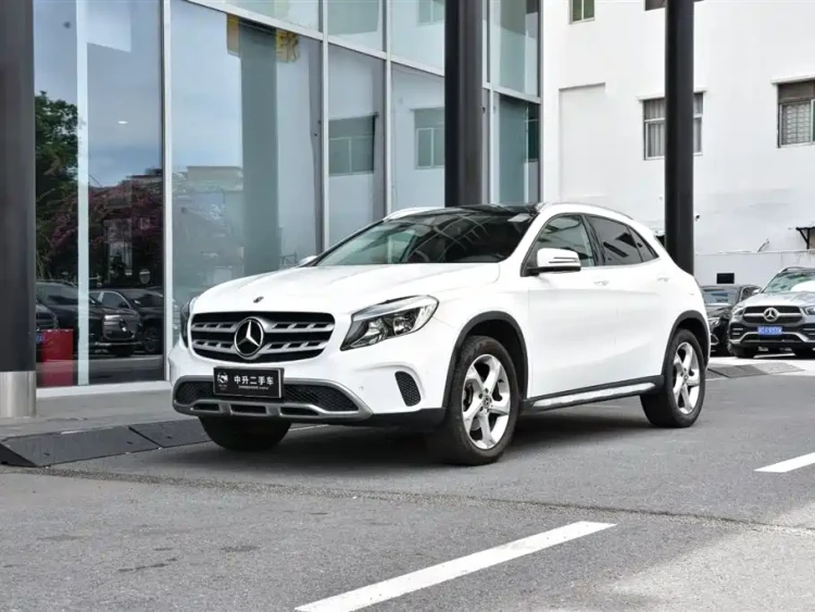 Mercedes-Benz GLA 2017 GLA 200 Dynamic