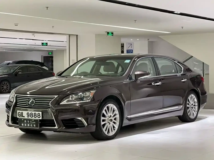 Lexus LS 2013 600hL