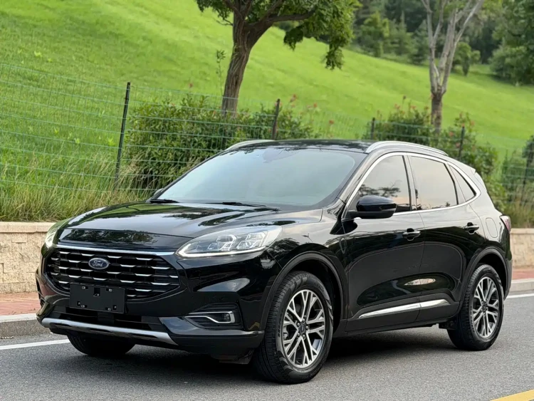 Ford Escape 2020 EcoBoost 245 2WD Premium Edition