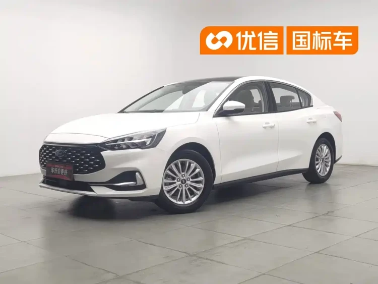 Ford Focus 2021 Sedan EcoBoost 180 Auto Trend