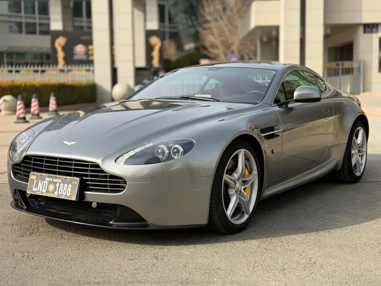 Aston Martin V8 Vantage 2016 4.7L Coupe