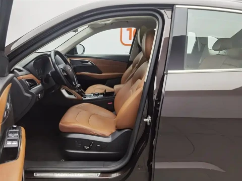 Borgward BX7 2018.03 93200 км