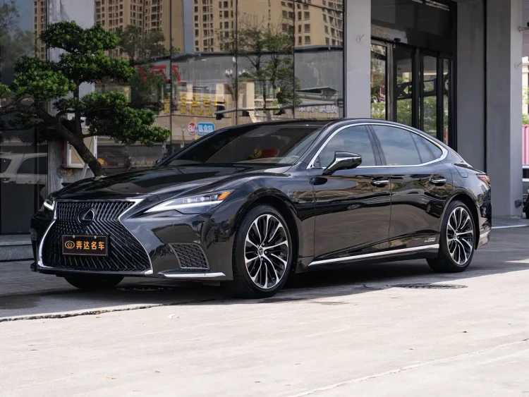 Lexus LS 2021 500h Executive Edition
