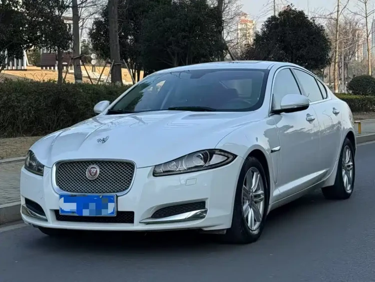 Jaguar XF 2013 XF 2.0T Elegance Edition