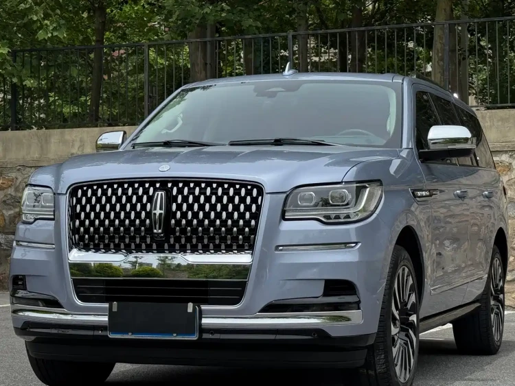 Lincoln Navigator 2022 3.5T Presidential Edition