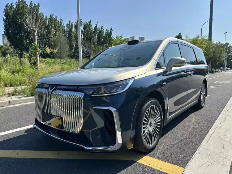 Voyah Auto Voyah Dreamer 2025 Model PHEV 4WD Premium QianKun Edition