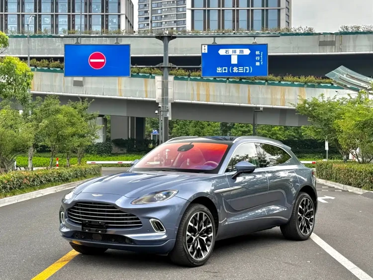 Aston Martin DBX 2021 4.0T V8 Silk Road Splendor