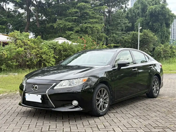 Lexus ES 2013 250 Elegance Edition