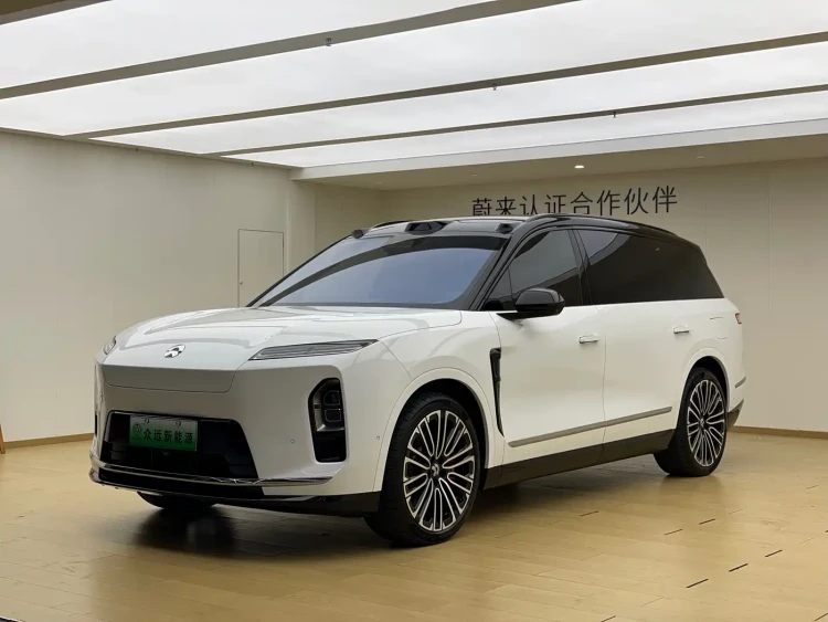 NIO ES8 2025 Base Model