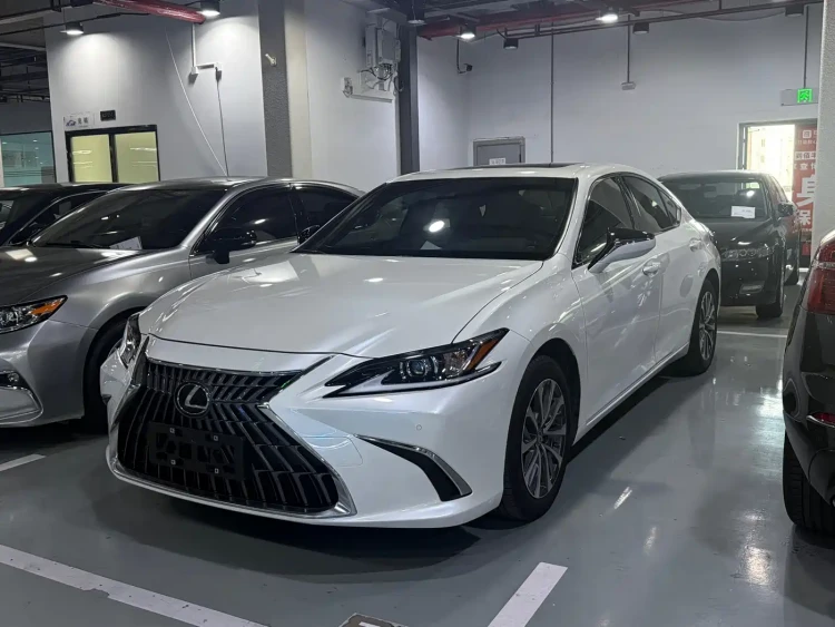 Lexus ES 2023 260 Excellence