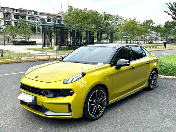 Lynk & Co 03 2020 03+ 2.0TD Auto Wind Master Edition