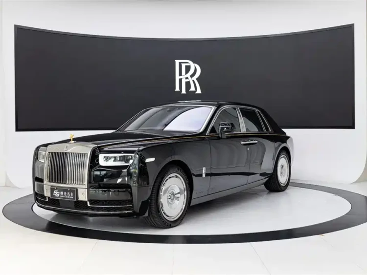 Rolls-Royce Phantom 2018 6.7T Standard Wheelbase Version