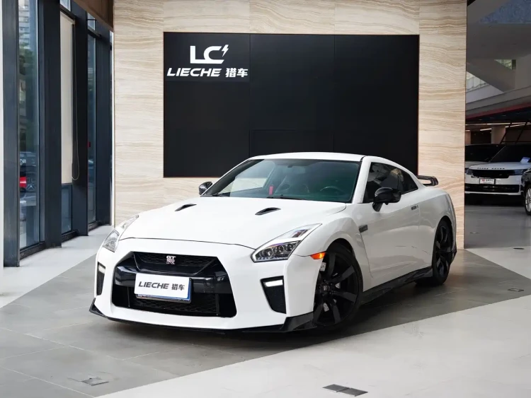Nissan GT-R 2009 Base Model