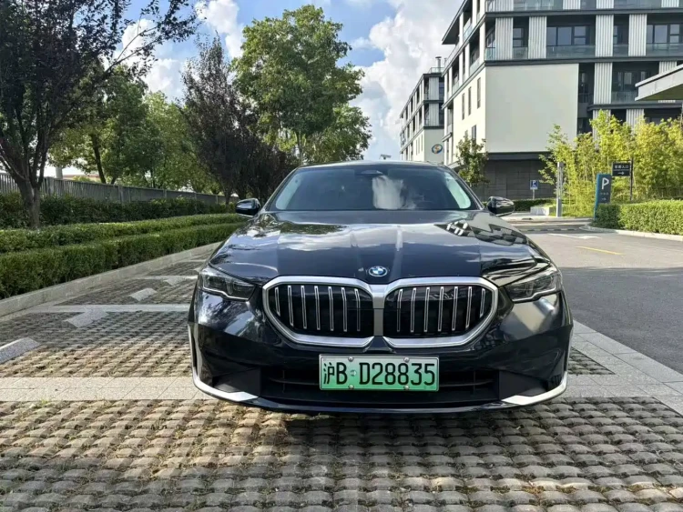 BMW i5 2024 eDrive 35L Premium Luxury Package
