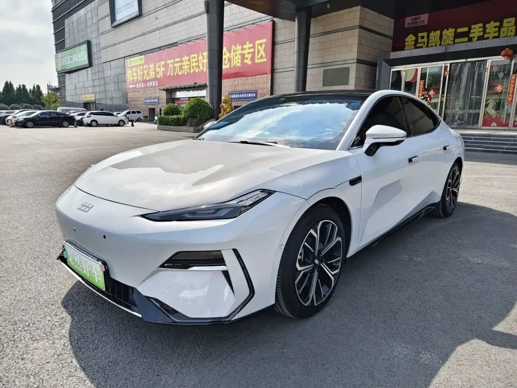 Geely Galaxy Galaxy E8 2025 700km Long Voyage Smart Drive Edition