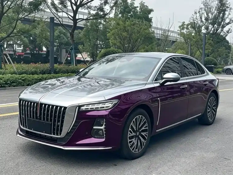 Hongqi H5 2023 2.0T Auto Smart Connect Flag Comfort