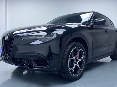 Alfa Romeo Stelvio 2023 2.0T 280HP Sprint Edition