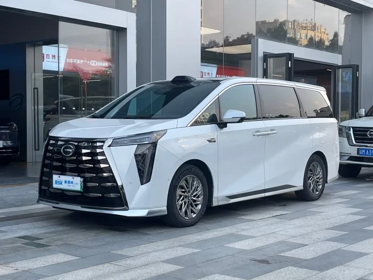 GAC Trumpchi Trumpchi Xiangwang M8 2025 Model QianKun Series Ultra First Class