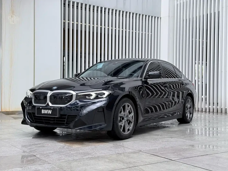 BMW i3 2024 eDrive 35 L