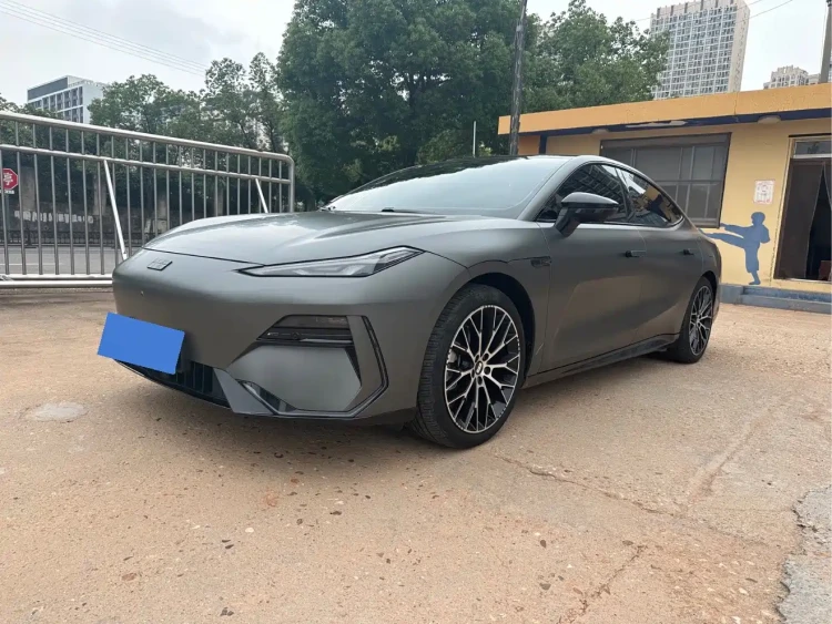 Geely Galaxy Galaxy E8 2024 Model 550km RWD Soaring Dragon Edition