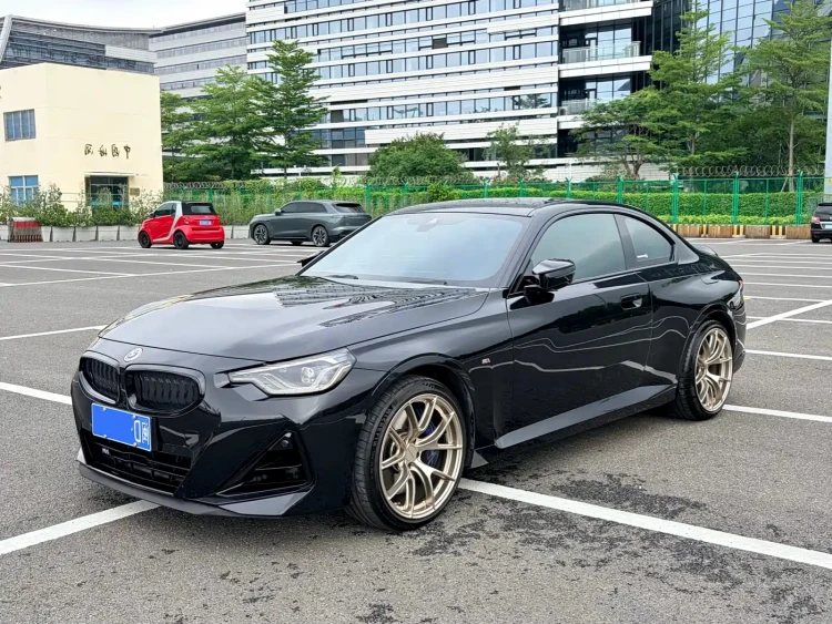BMW M240i 2026 M240i xDrive