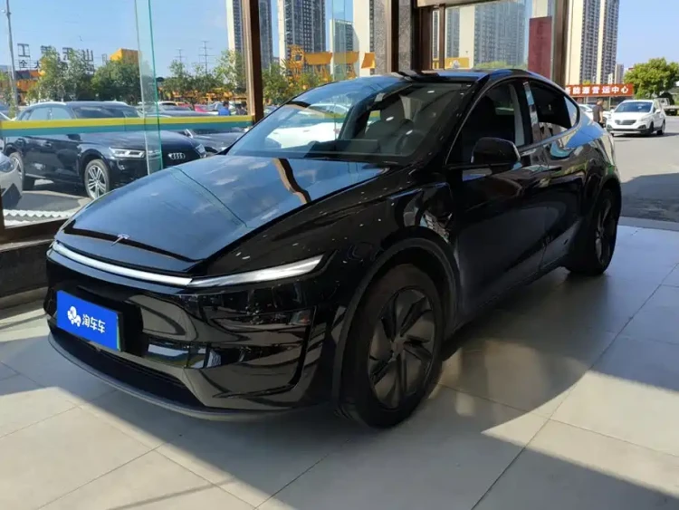 Tesla Model Y 2026 Long Range Rear-Wheel Drive