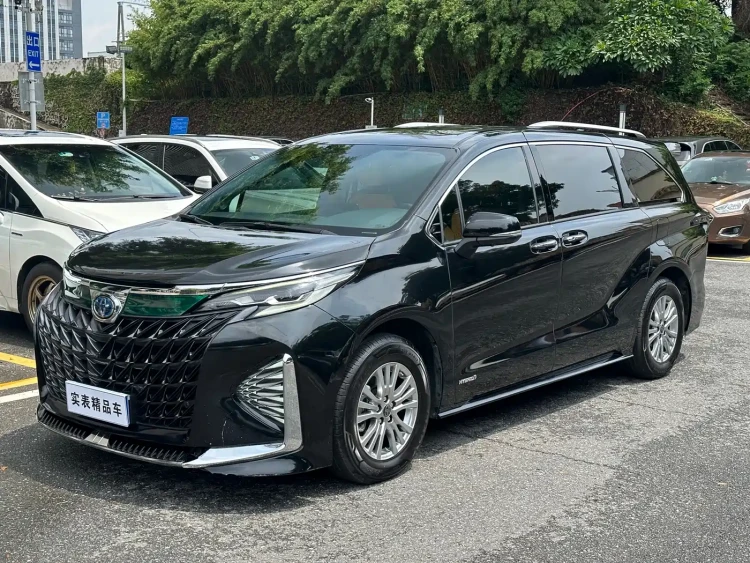 Toyota Sienna 2021 2.5L Hybrid Luxury Edition