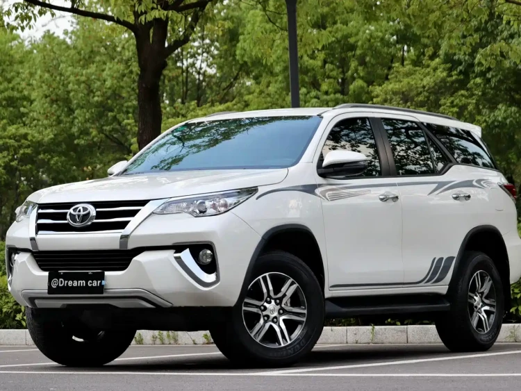 Toyota Fortuner 2016 2.7L Middle East Edition