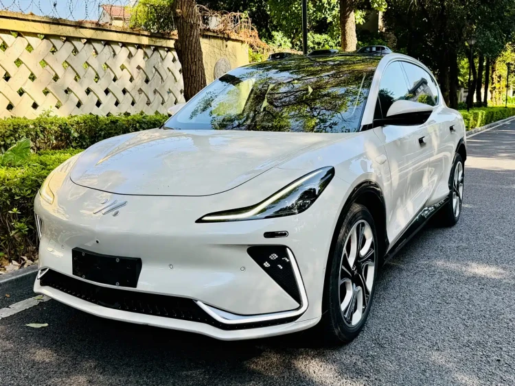 IM Motors IM LS7 2023 Model 100kWh Pro AWD Edition