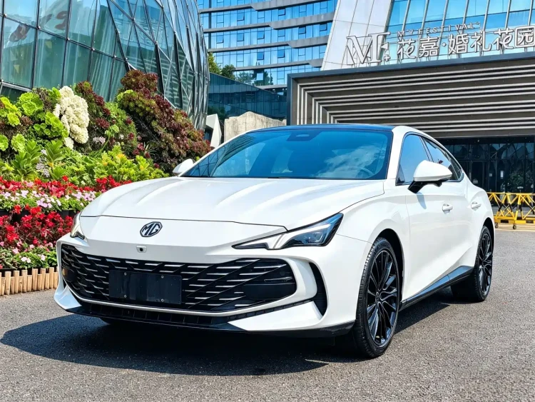 MG MG7 2025 1.5T 300 DCT Luxury Edition