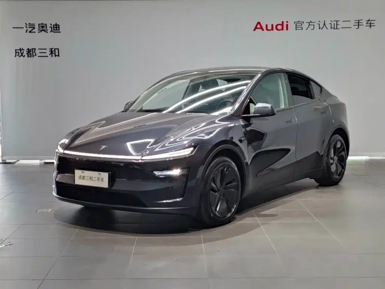 Tesla Model Y 2025 Rear-Wheel Drive