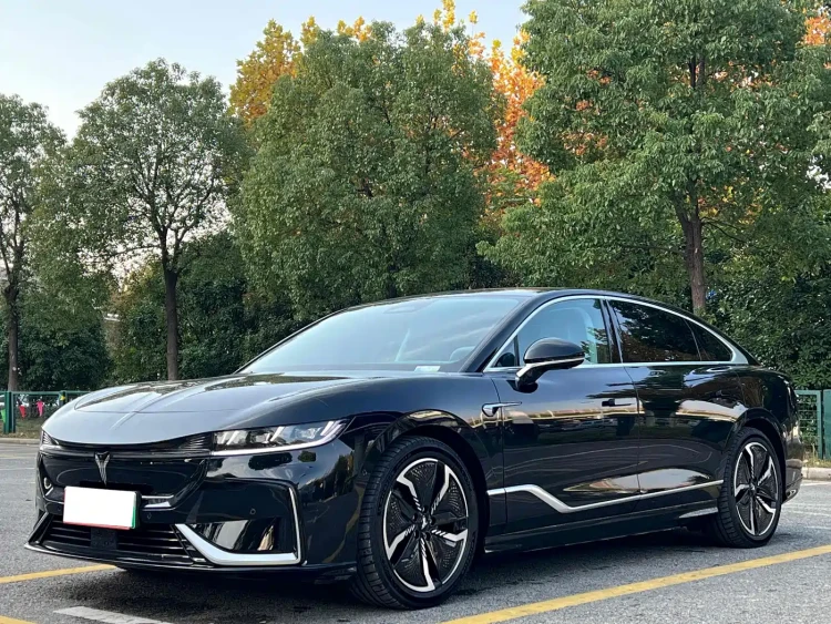 Voyah Auto VOYAH Zhuiguang 2023 4WD Flagship Edition