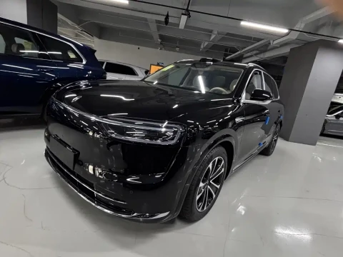 AITO Wenjie AITO M7