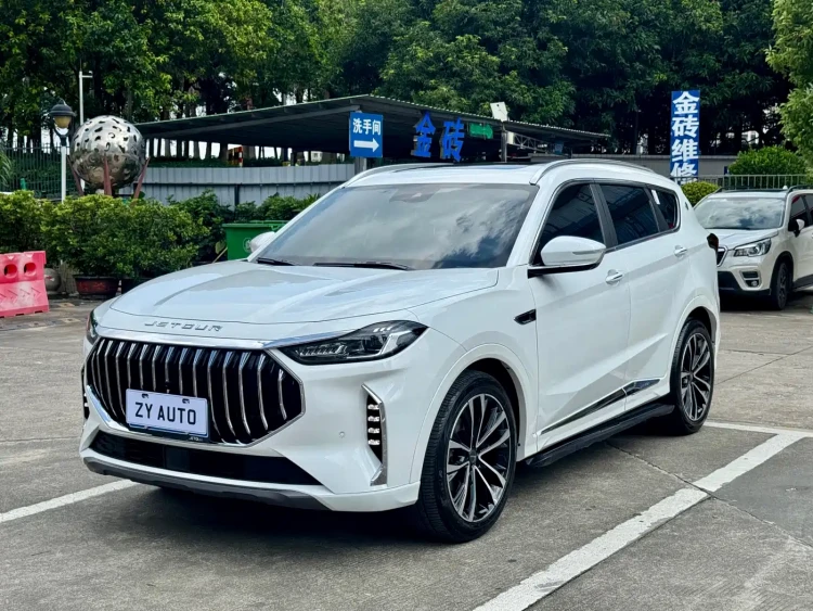 Jetour X70 PLUS 2023 1.6T DCT Champion PRO+ 7-seater