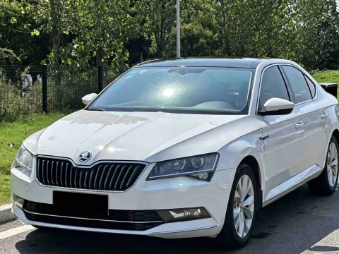 Škoda Superb 2018 TSI330 DSG Comfort Edition China V