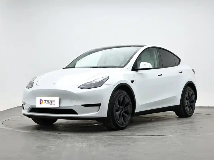 Tesla Model Y 2024 Long Range AWD