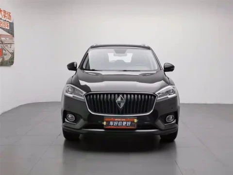 Borgward BX7 2016.04 92100 км
