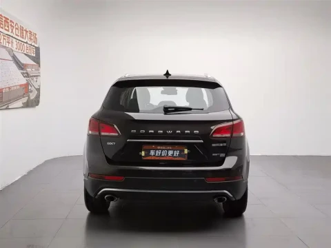 Borgward BX7 2016.04 92100 км