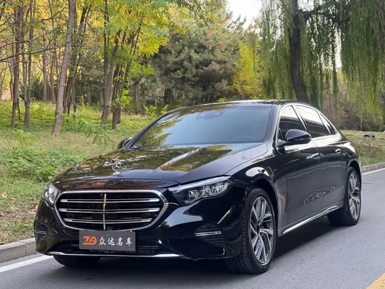 Mercedes-Benz E-Class 2025 E 300 L Fashion