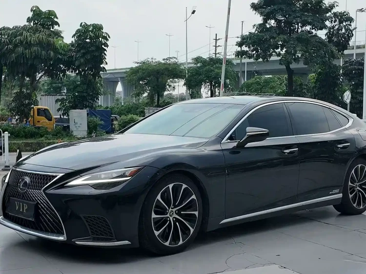 Lexus LS 2020 500h Executive (China V)