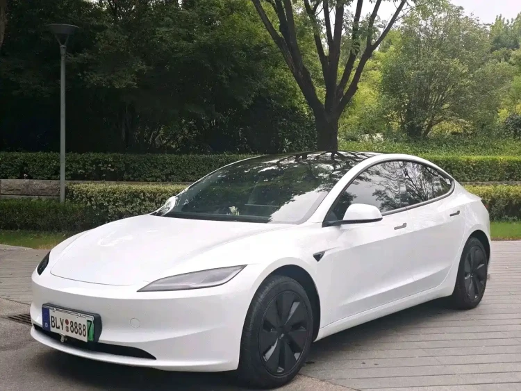 Tesla Model 3 2025 Model Long Range Rear-Wheel Drive