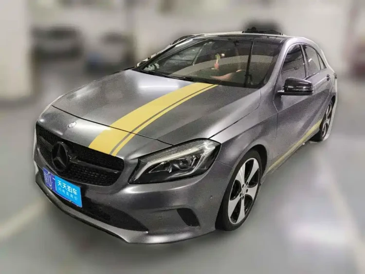 Mercedes-Benz A-Class (Import) 2016 A 200 Fashion